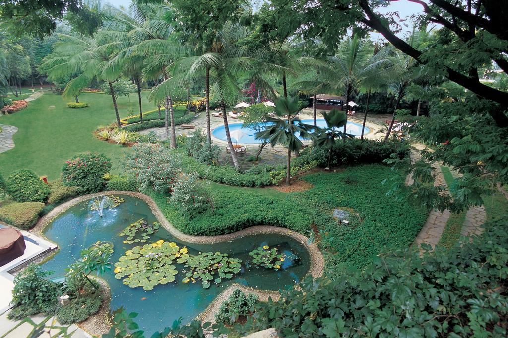 The Oberoi Bengaluru Hotel Exterior photo