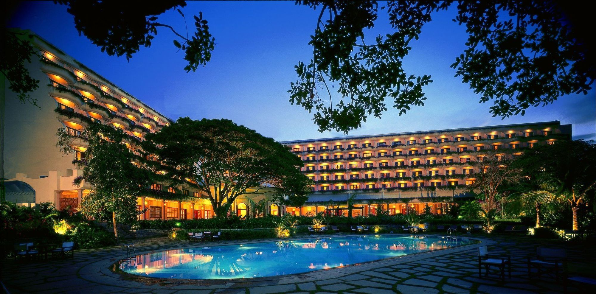 The Oberoi Bengaluru Hotel Exterior photo